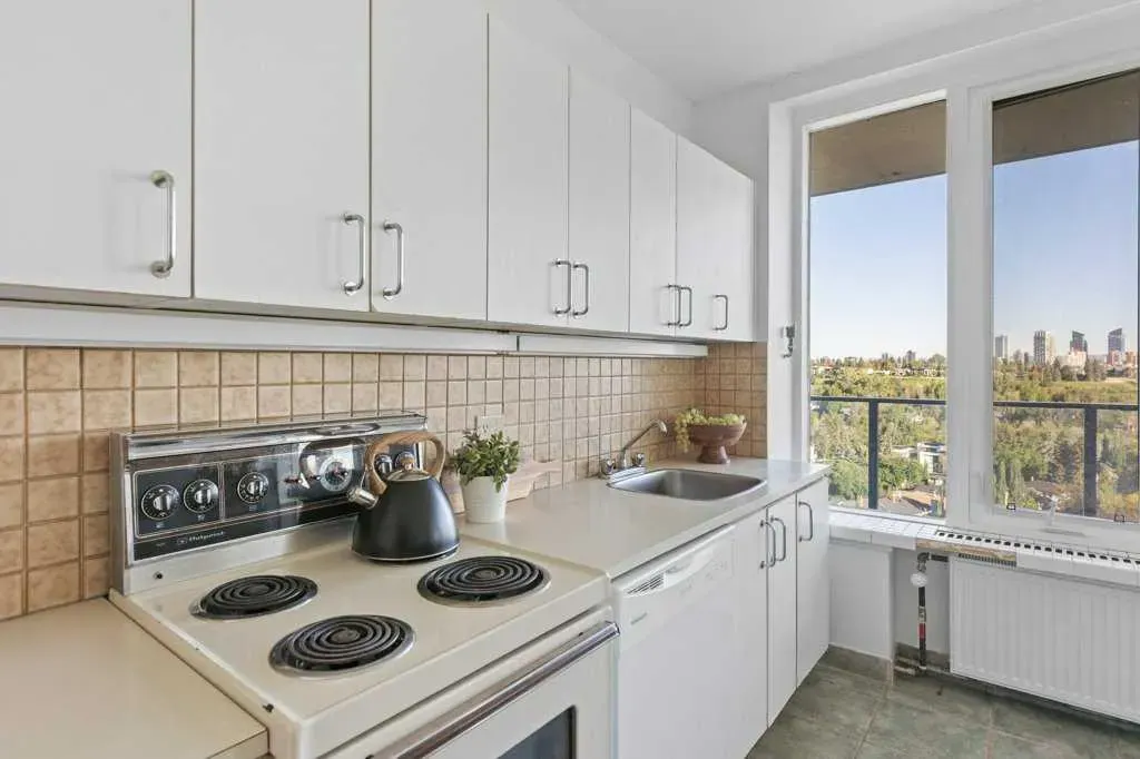 3204 Rideau Place SW, #708