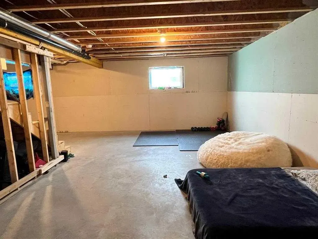 1049 Alberta Avenue, #11