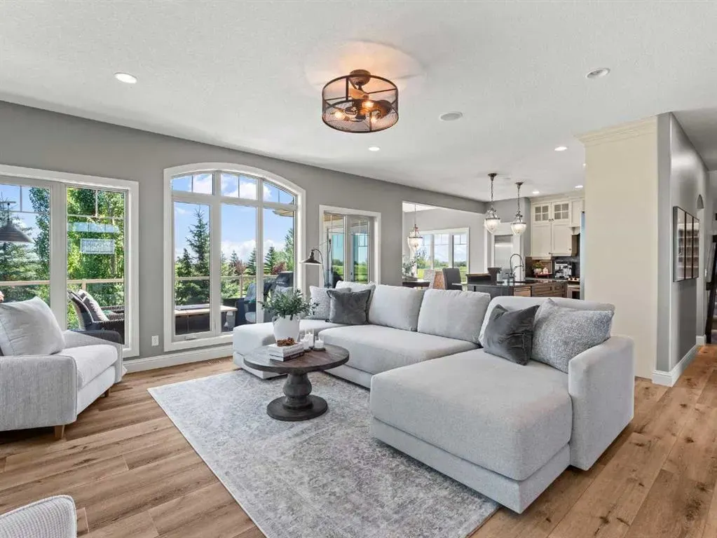 18 Sunset Ridge Drive