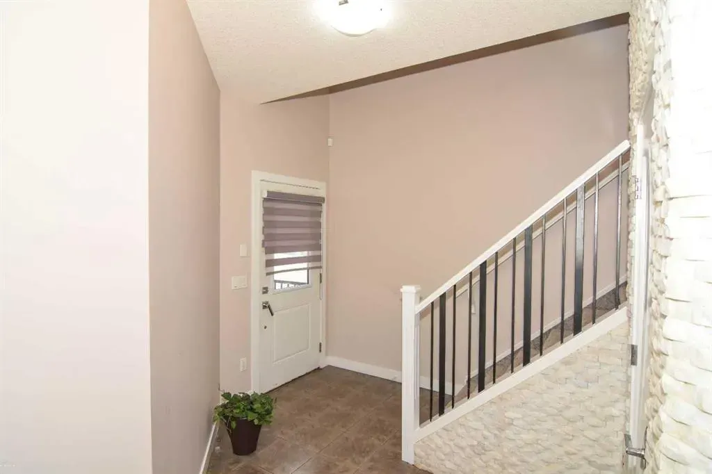 320 Nolancrest Circle NW