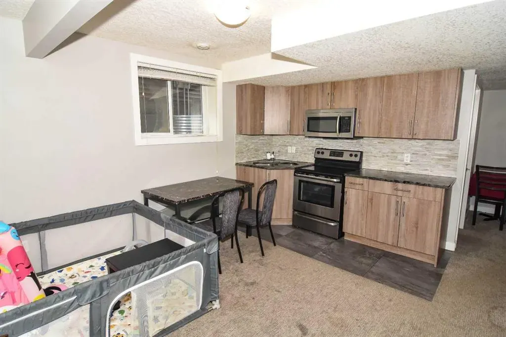 320 Nolancrest Circle NW