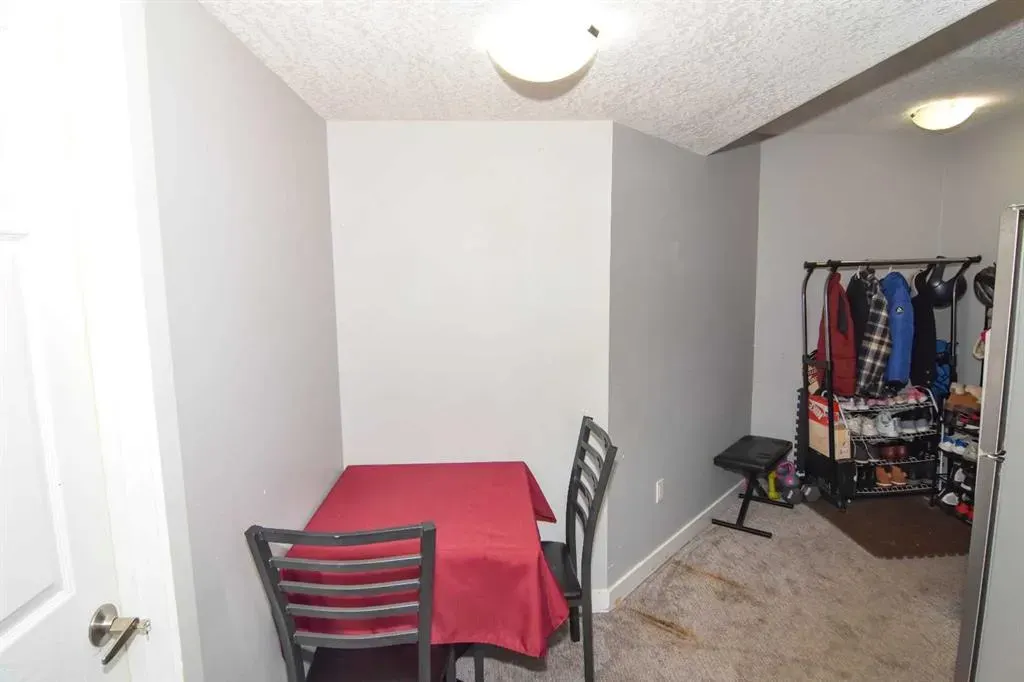 320 Nolancrest Circle NW