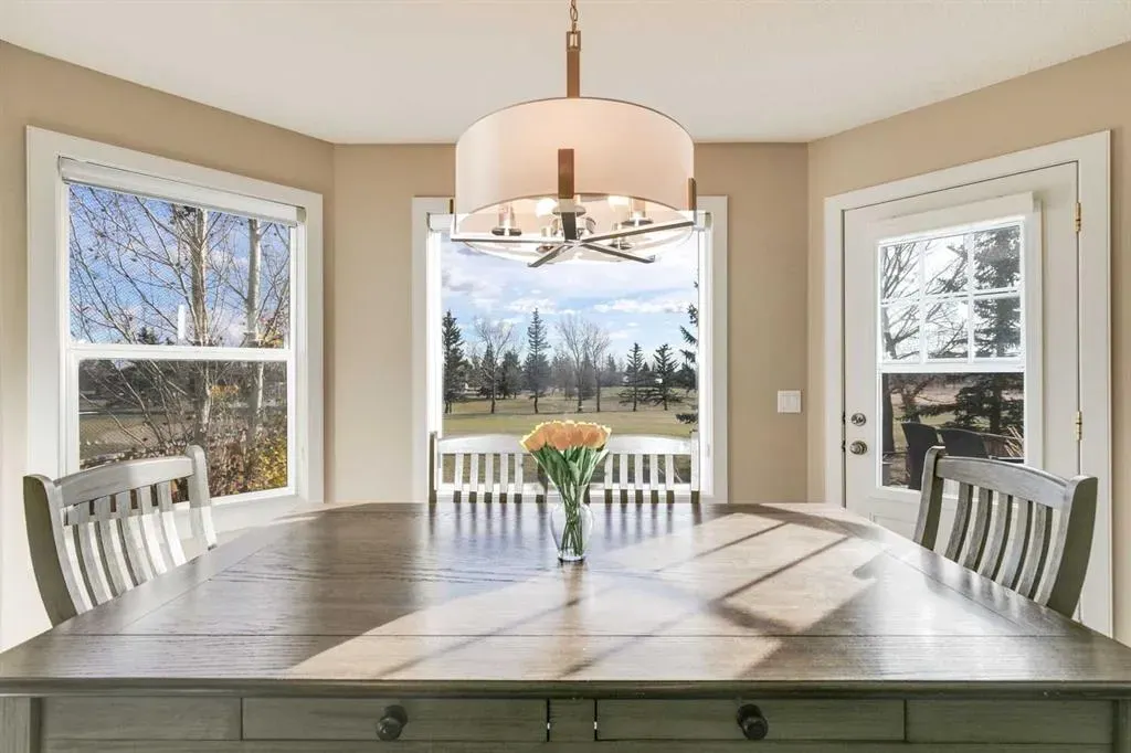 1719 Woodside Boulevard NW