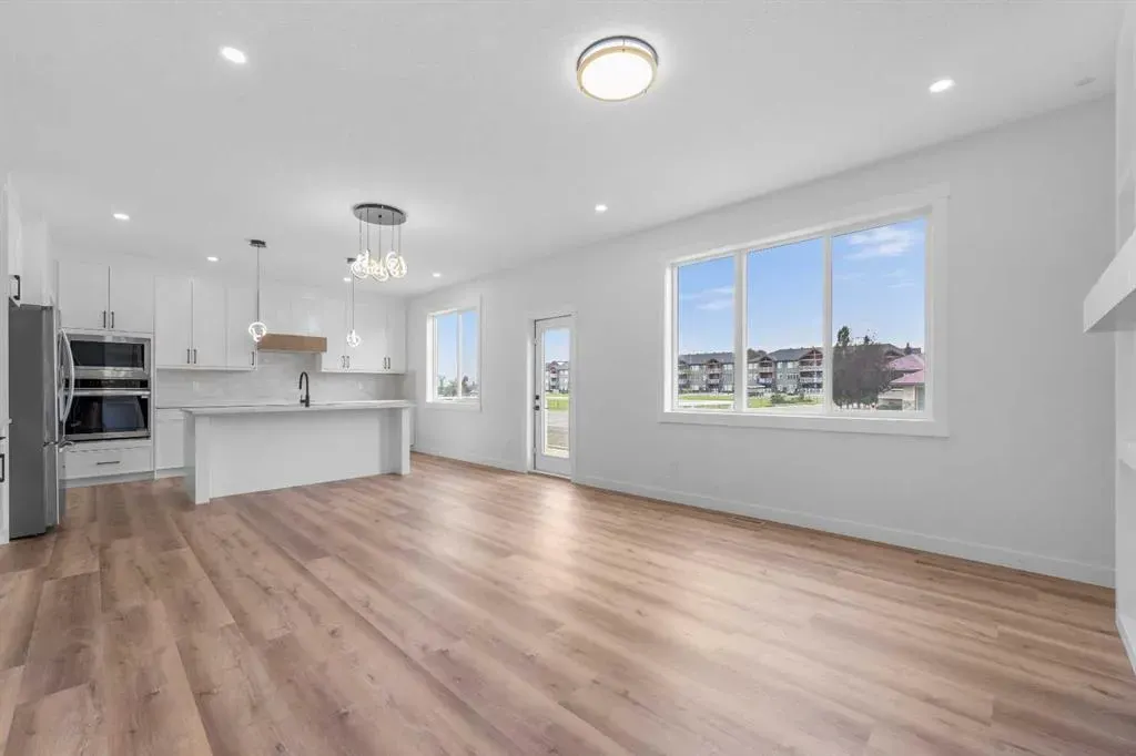 17 Lakes Estates Circle