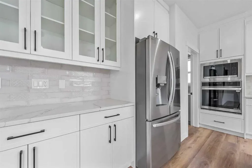 17 Lakes Estates Circle