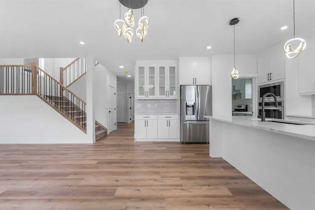 17 Lakes Estates Circle