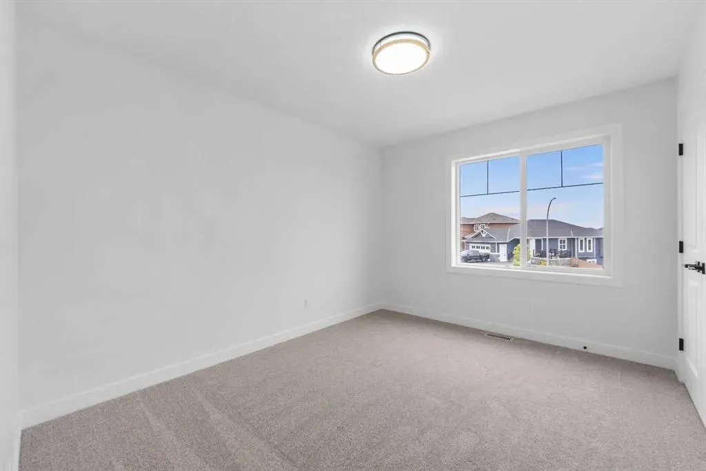 17 Lakes Estates Circle