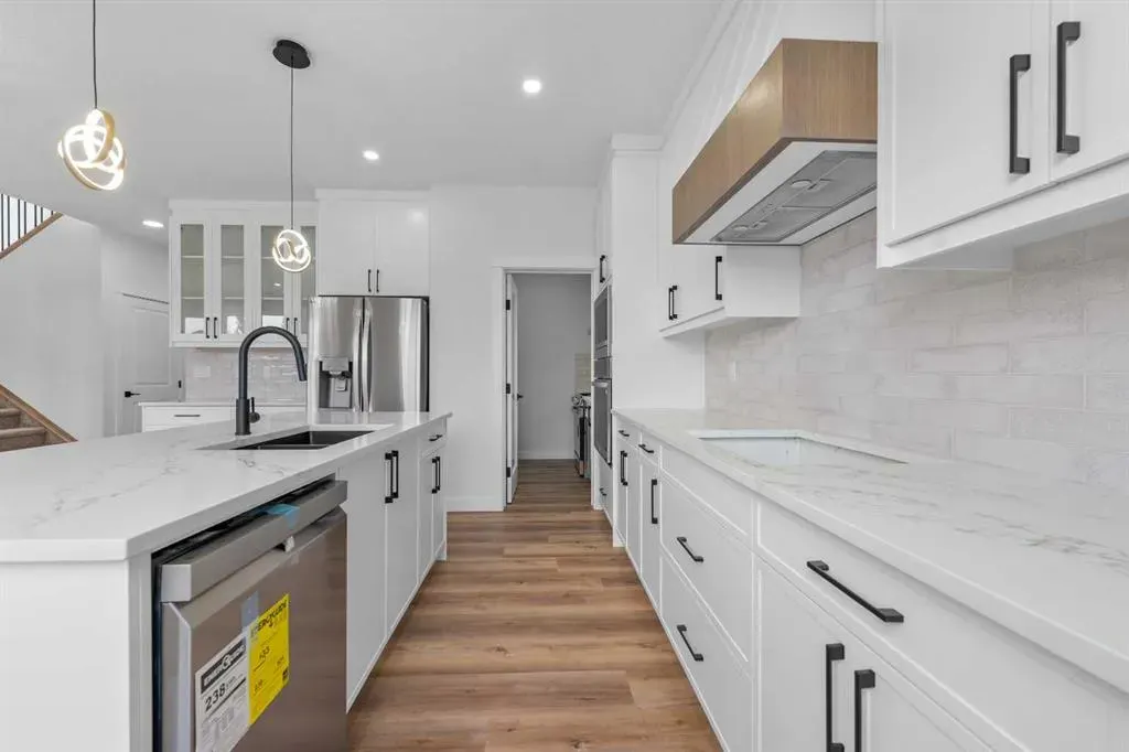 17 Lakes Estates Circle