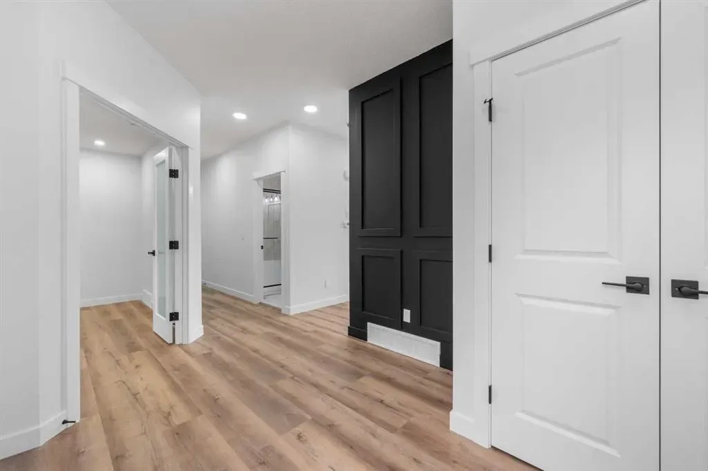 17 Lakes Estates Circle