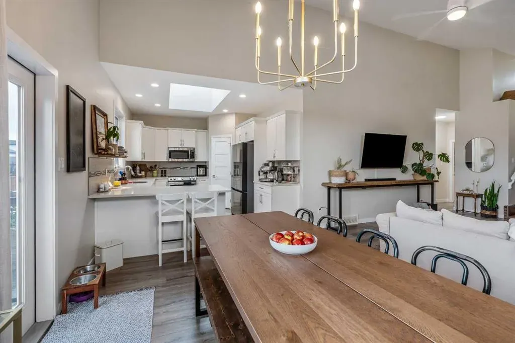 225 Lasalle Terrace W