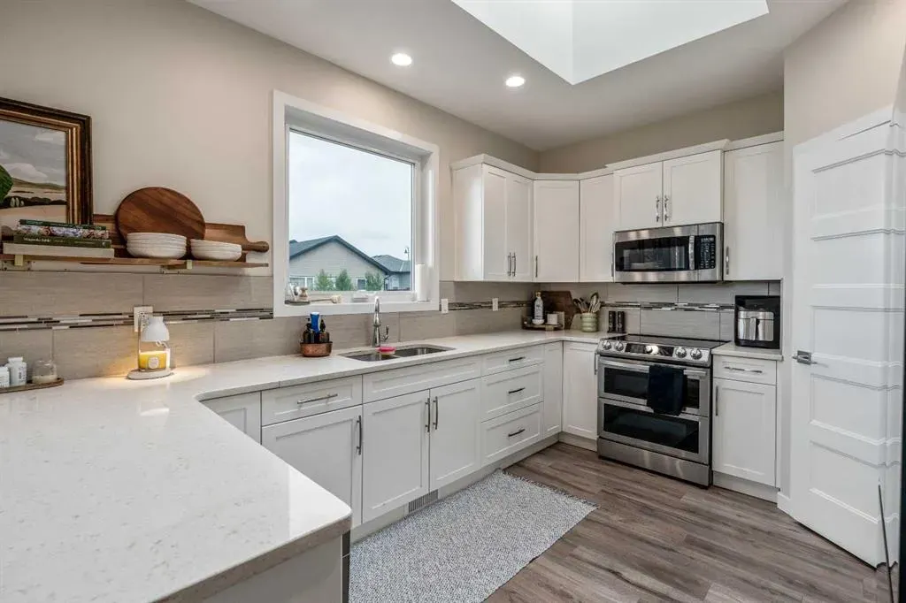 225 Lasalle Terrace W