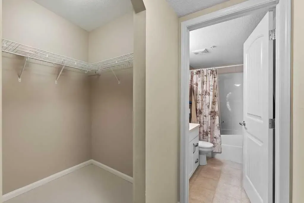 115 Prestwick Villas SE, #3208