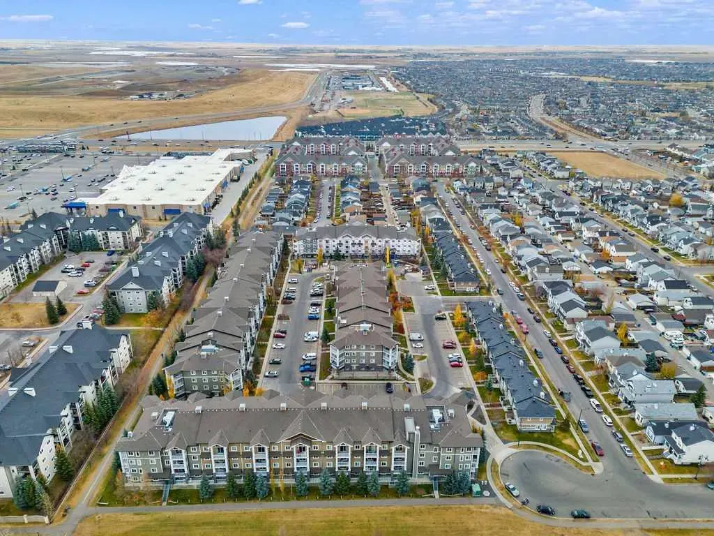 115 Prestwick Villas SE, #3208