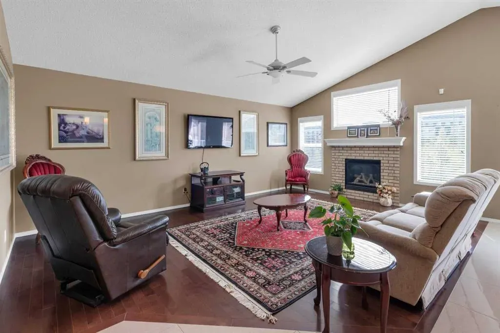 68 Nolanlake View NW