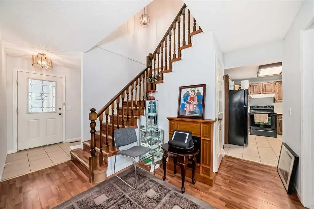 7 Hawksley Crescent NW