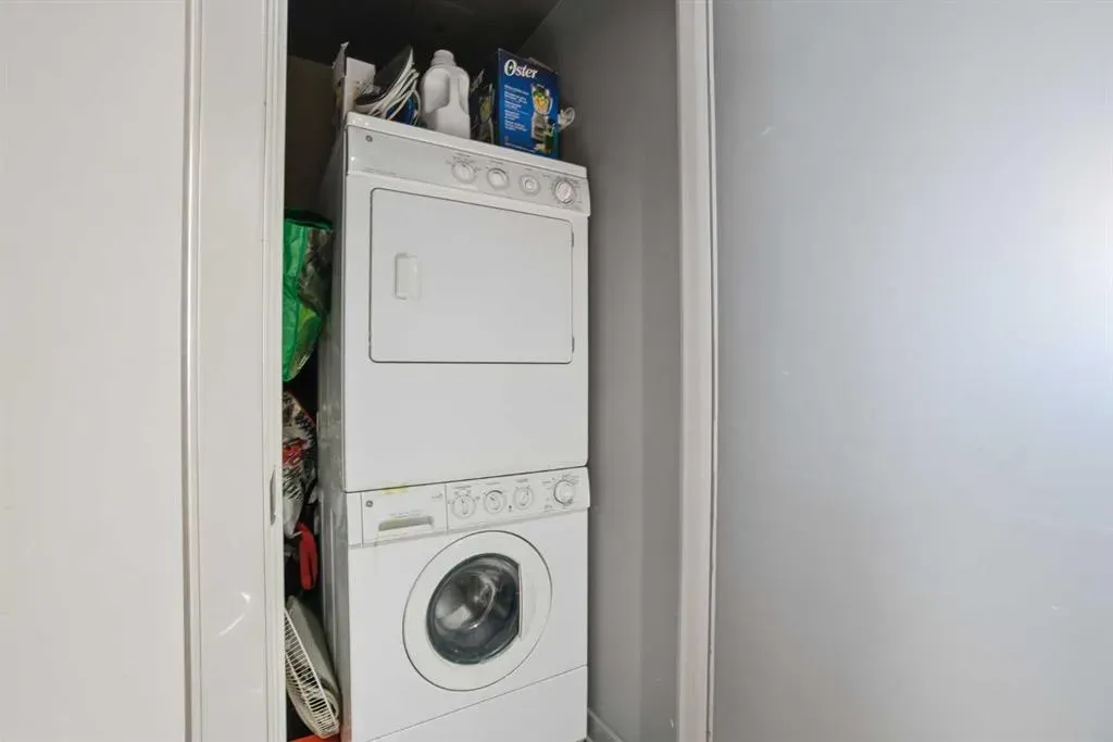 220 12 Avenue SE, #2207