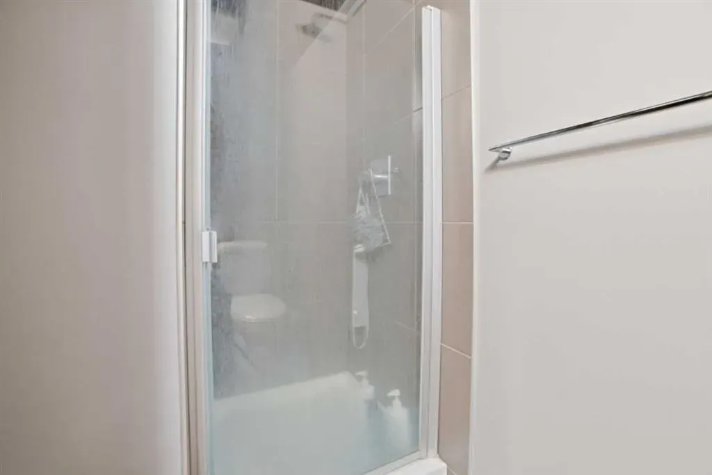 220 12 Avenue SE, #2207