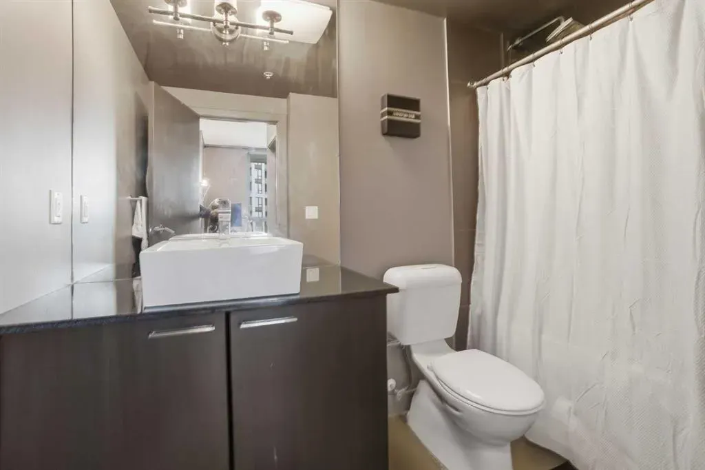 220 12 Avenue SE, #2207