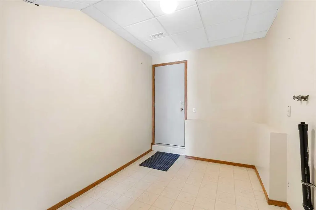 131 Tipping Close SE