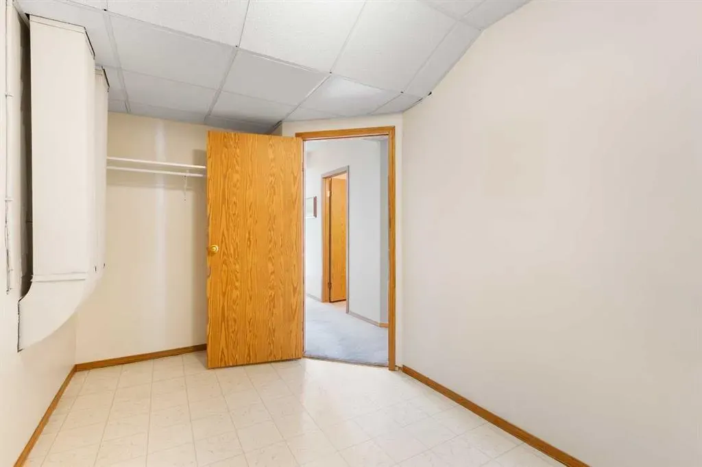 131 Tipping Close SE