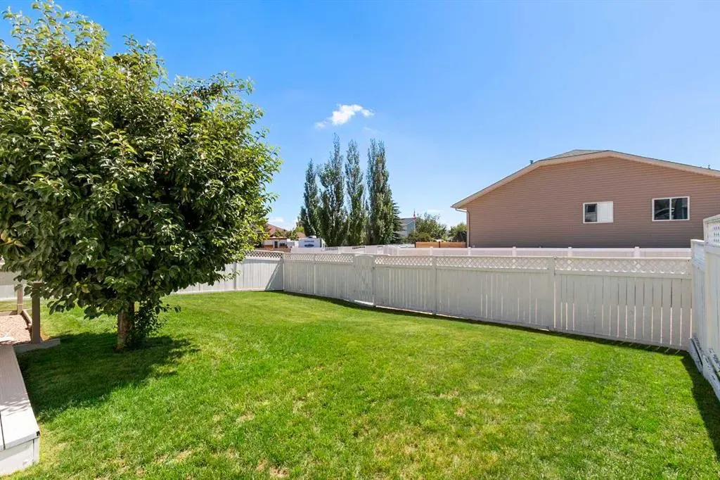 131 Tipping Close SE