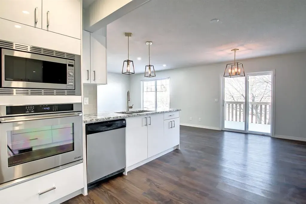 25 Panamount Crescent NW