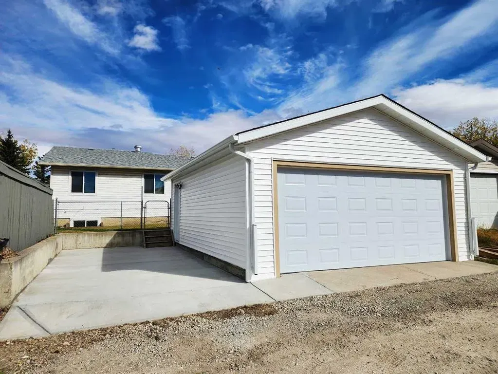 99 Abingdon Crescent NE