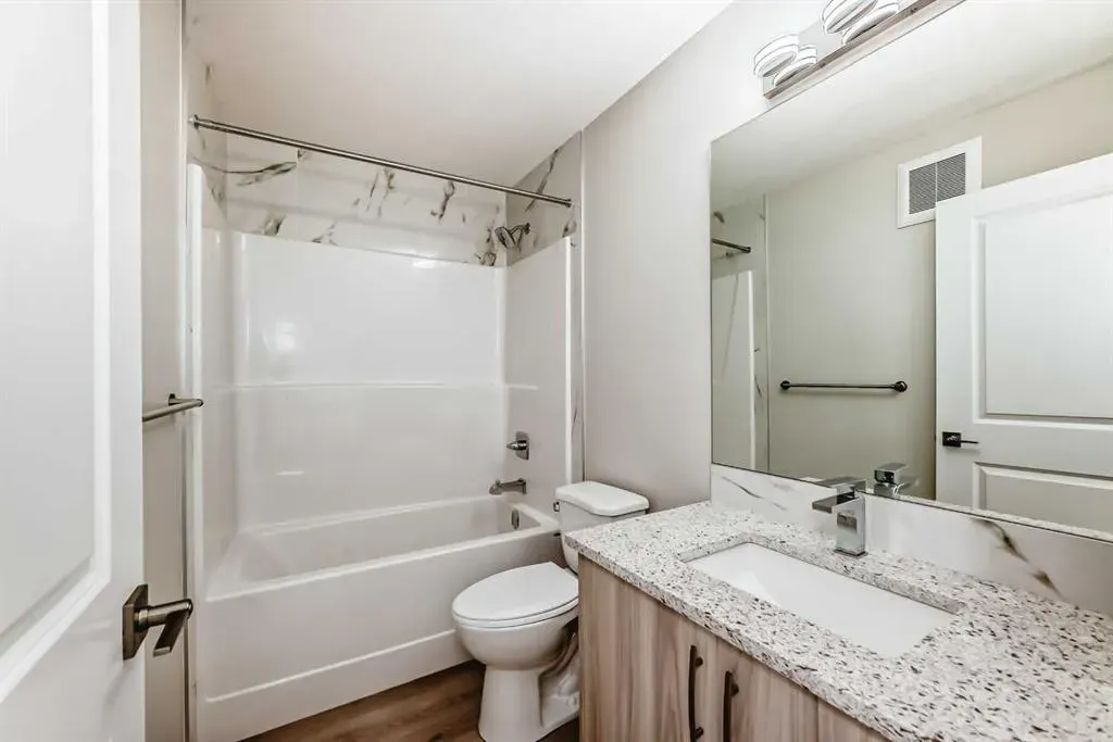 156 Belvedere Park SE