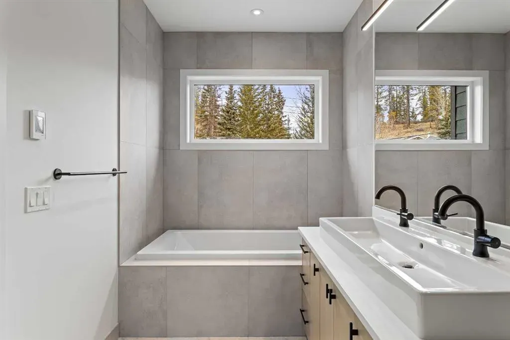 249B Three Sisters Drive