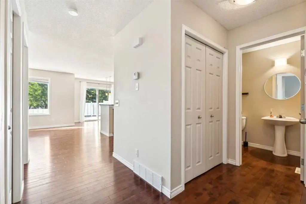 73 Rocky Ridge Heath NW