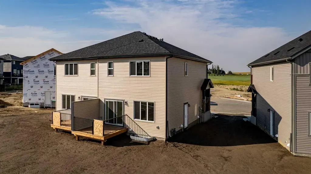 308 Edgefield Close