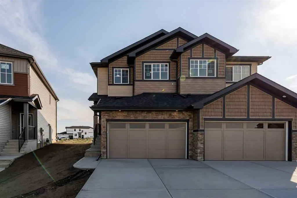 308 Edgefield Close
