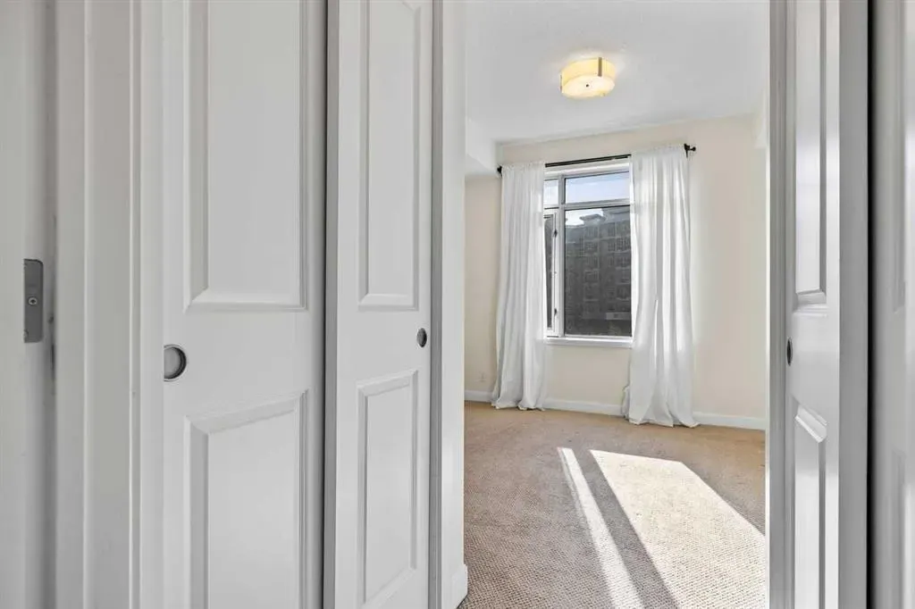 16 Varsity Estates Circle NW #310