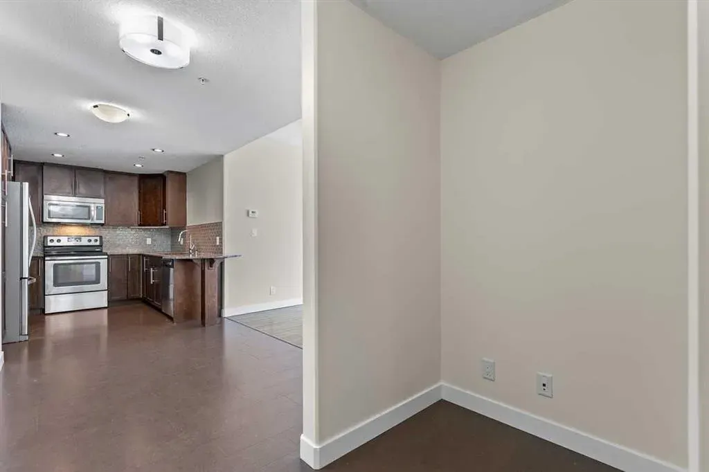 16 Varsity Estates Circle NW #310
