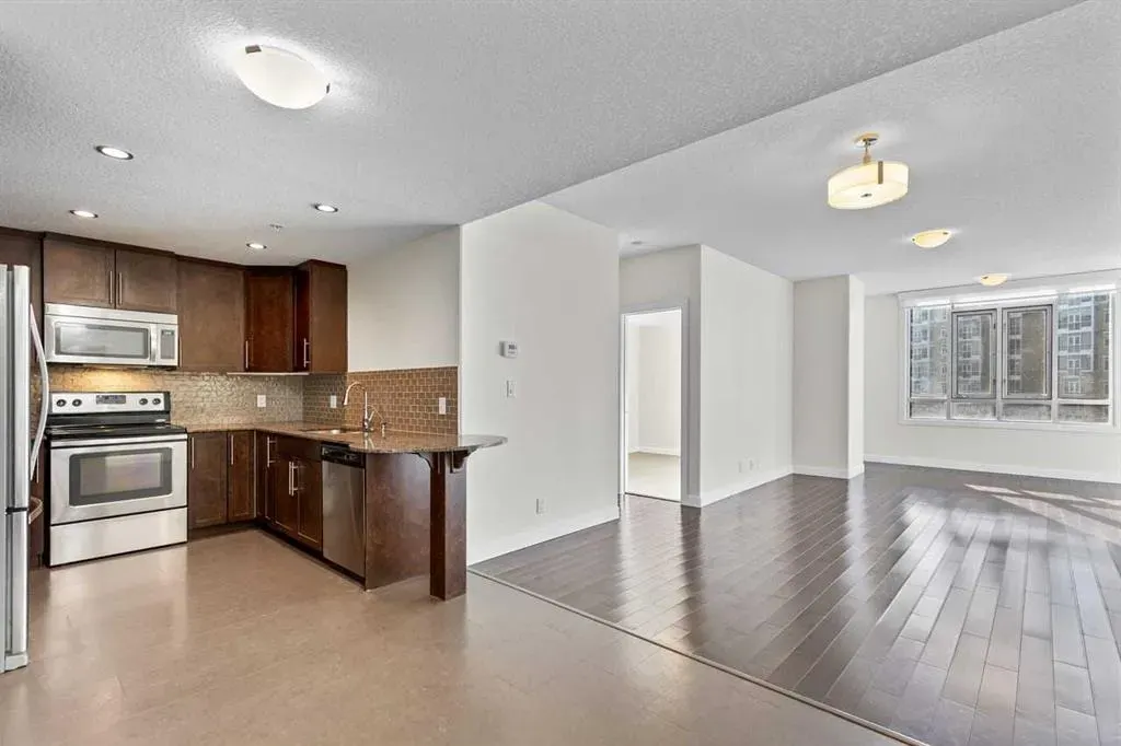 16 Varsity Estates Circle NW #310