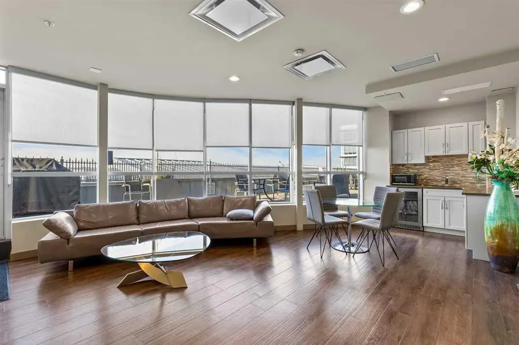 16 Varsity Estates Circle NW #310