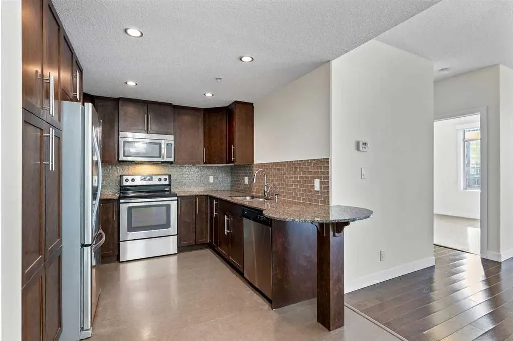 16 Varsity Estates Circle NW #310