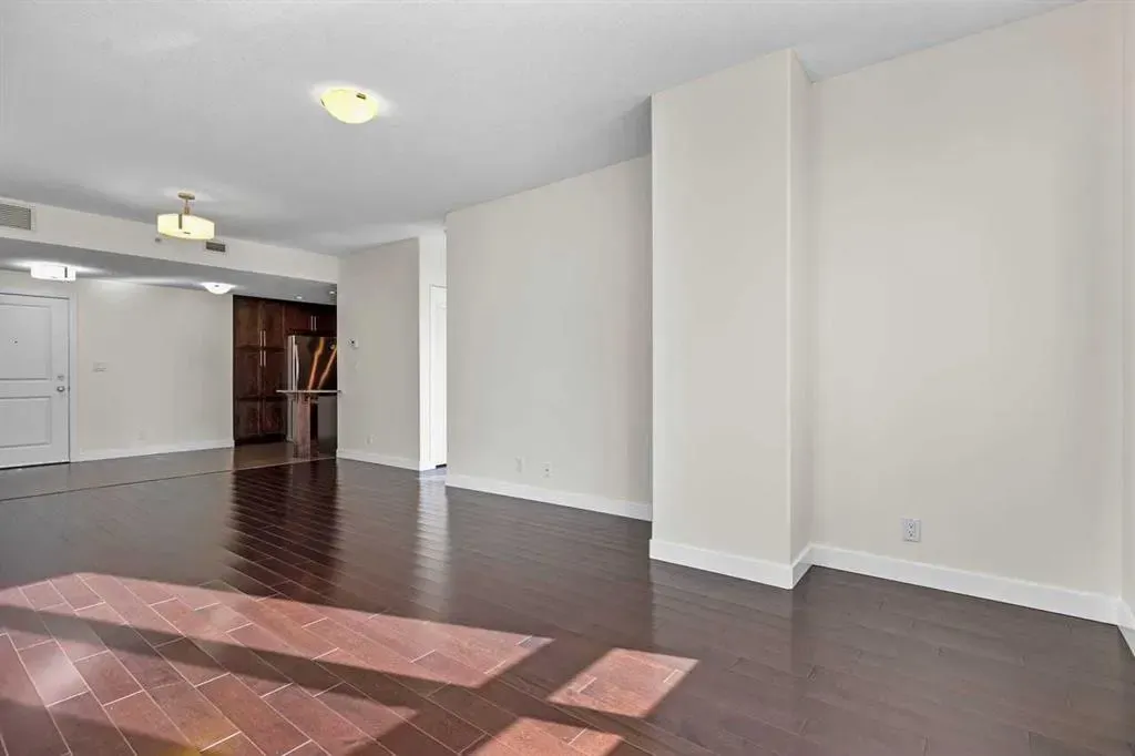 16 Varsity Estates Circle NW #310