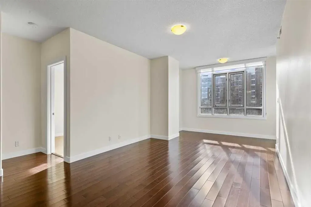 16 Varsity Estates Circle NW #310