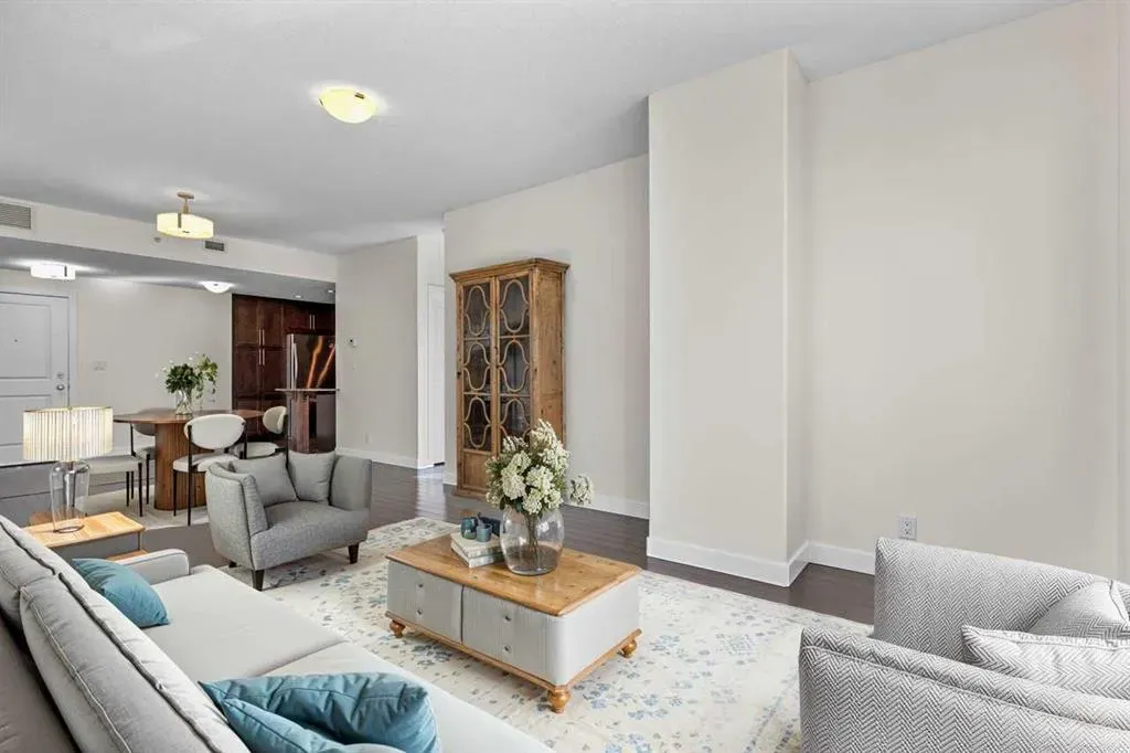 16 Varsity Estates Circle NW #310