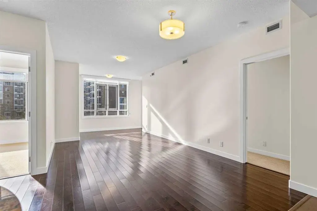 16 Varsity Estates Circle NW #310