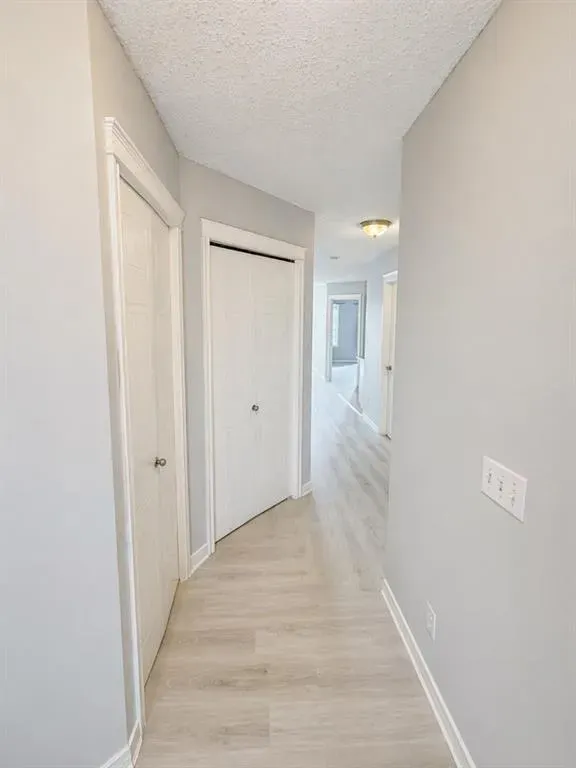 103 STRATHAVEN Drive E #323
