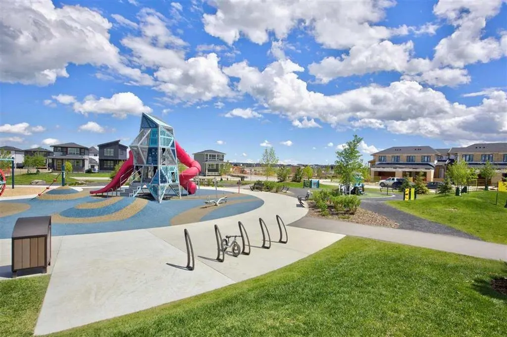 1061 Sailfin Heath