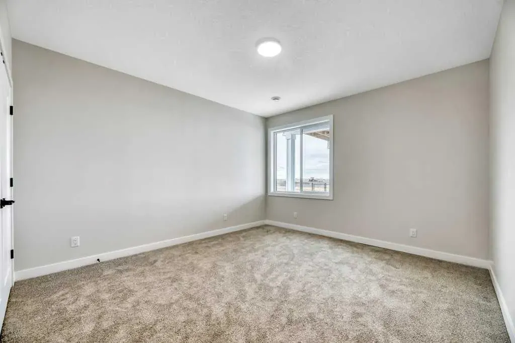 163 Lakewood Circle