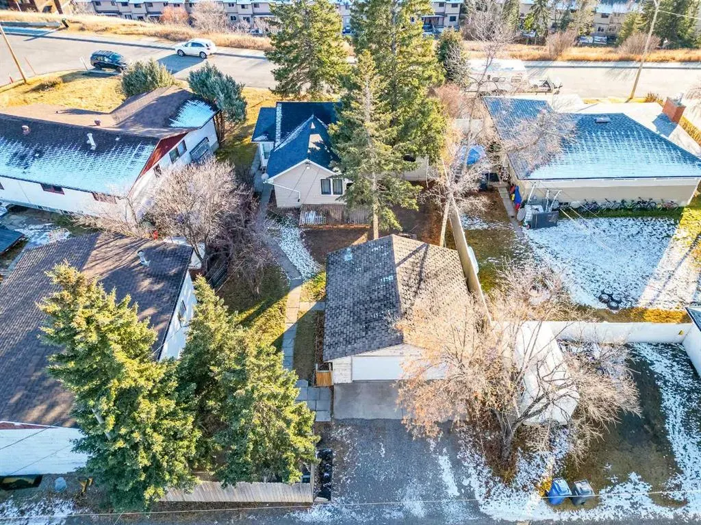 30 Crescent Road E