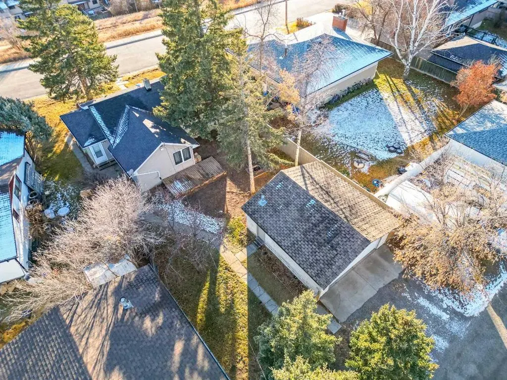 30 Crescent Road E
