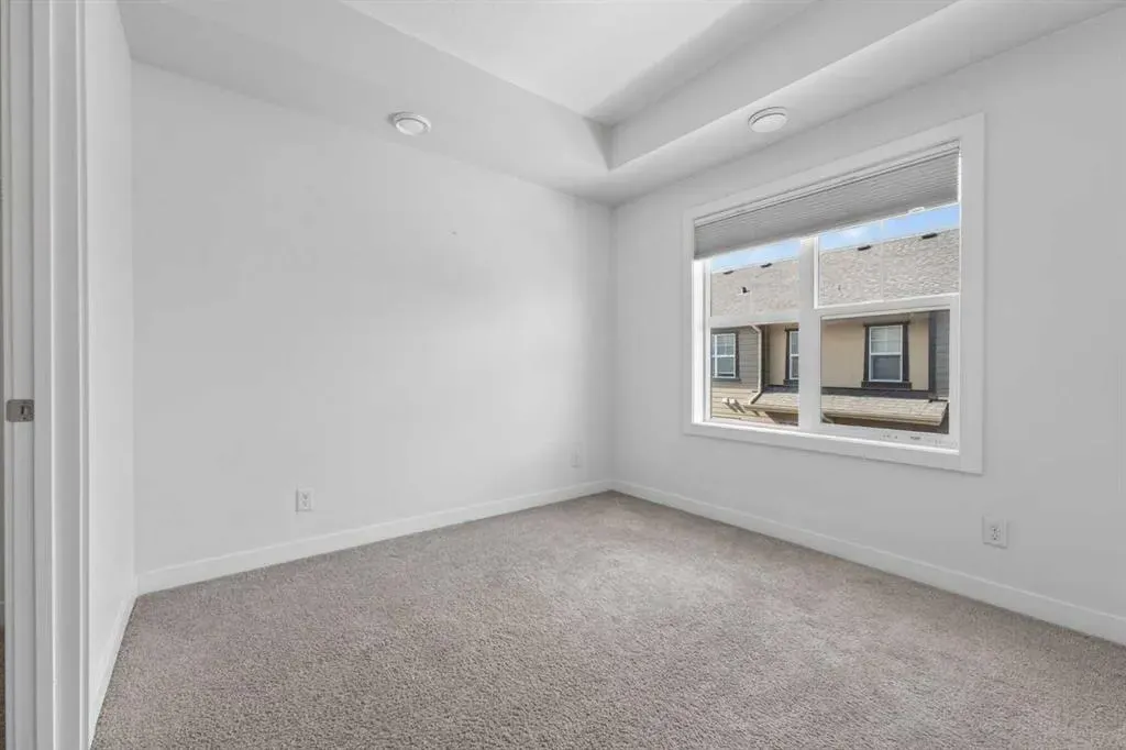 12 Evanscrest Gardens NW