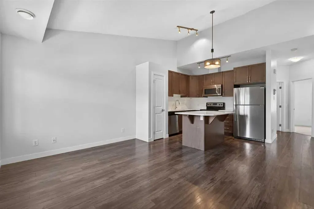 12 Evanscrest Gardens NW
