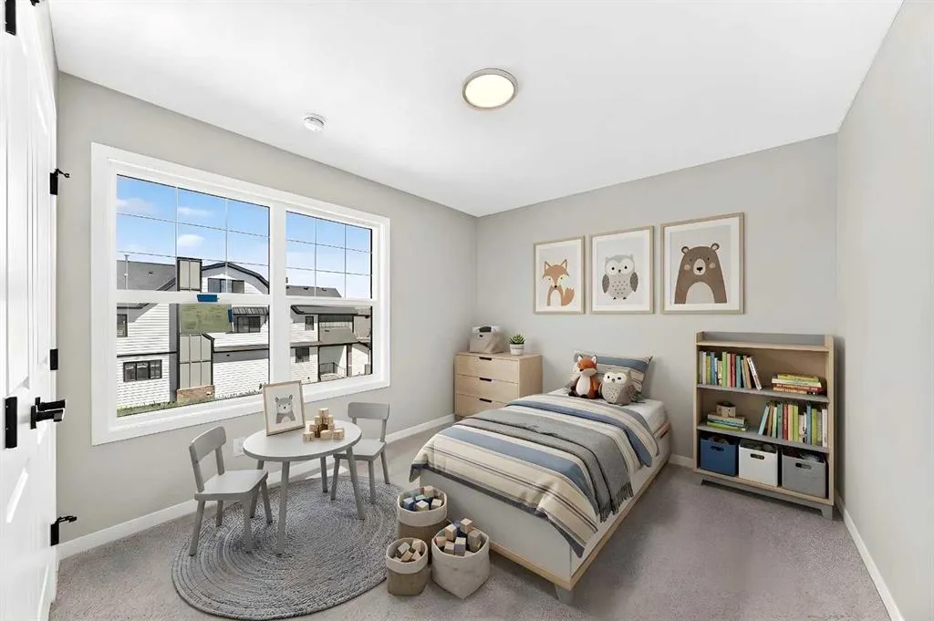 547 Mercado Avenue SE
