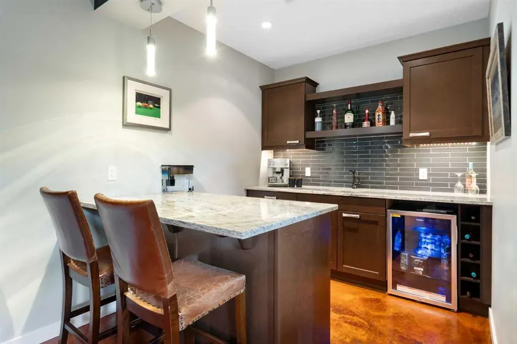 202 Boulder Creek Court SE